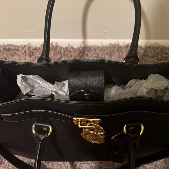 NWT | Michael Kors | Black | Hamilton | Tote Bag - Picture 6 of 6